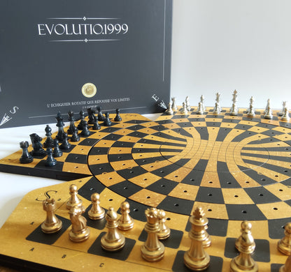 Rotierendes Schachbrett "Évolutio.1999" farbige Edition:
